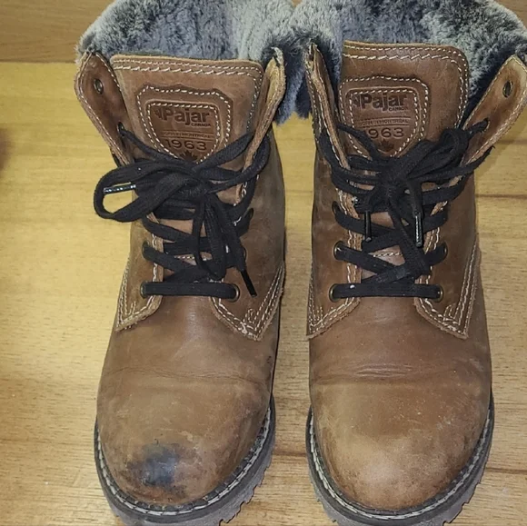 Pajar Leather Brown Fur-Lined Boots - Picture 5 of 13